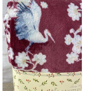 Mythology Luxury Velvet Throw, 50×70, Burgundy